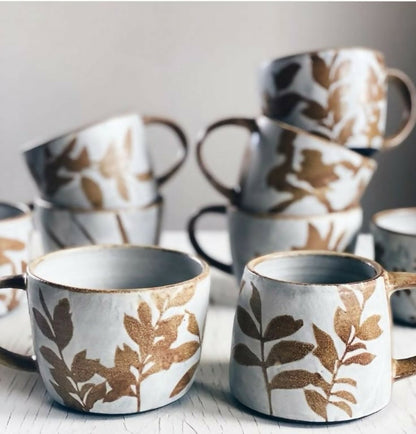 Floral mugs set