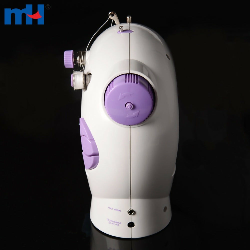 مكنه خياطه حجم صغير ..